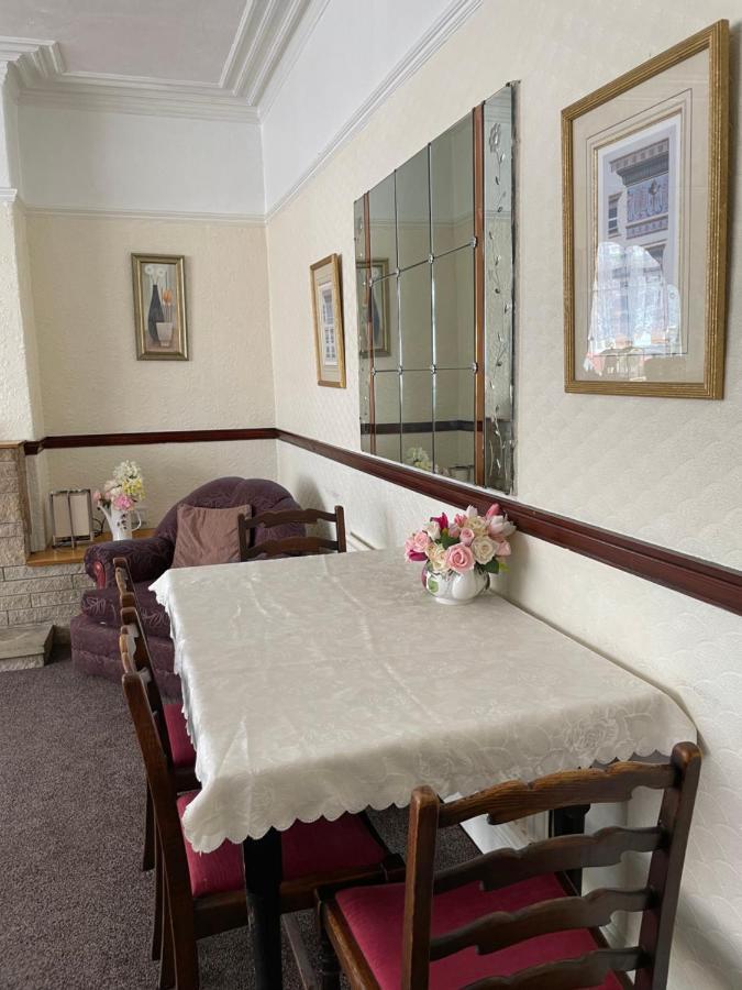 The Jewel Of The Sea Bed & Breakfast Blackpool Ngoại thất bức ảnh